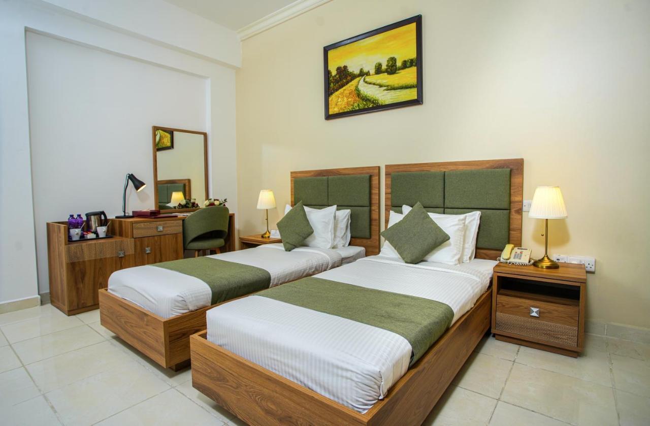 La Villa Palace Hotel Доха Экстерьер фото