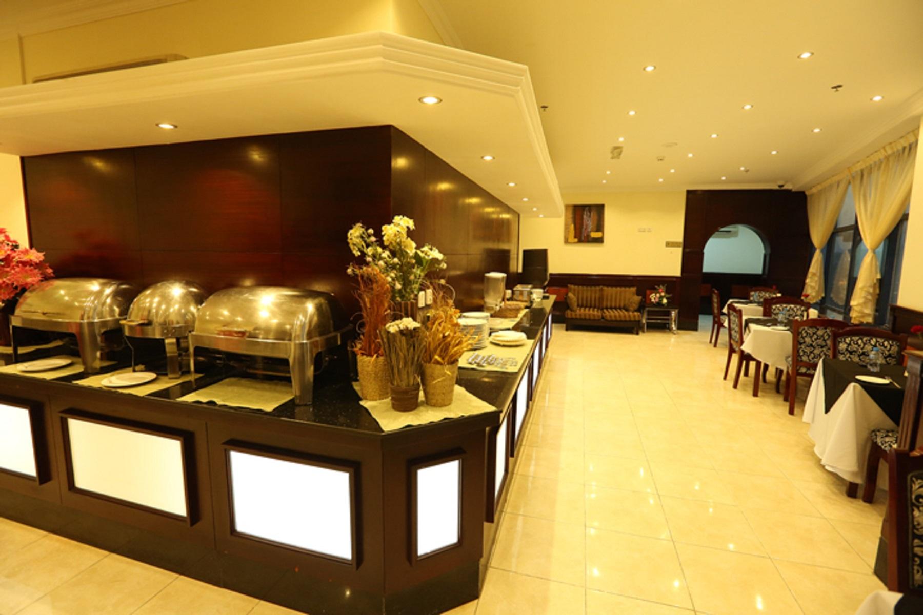 La Villa Palace Hotel Доха Экстерьер фото